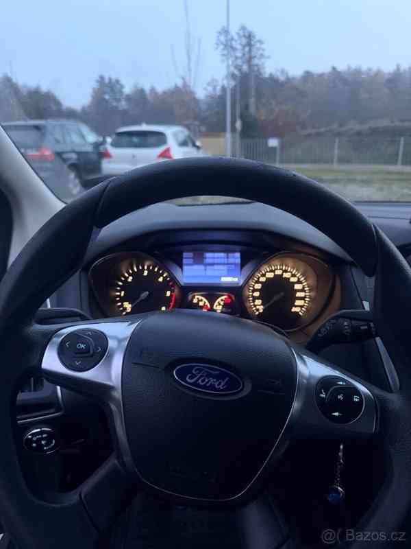 Ford Focus 2,0 - foto 5