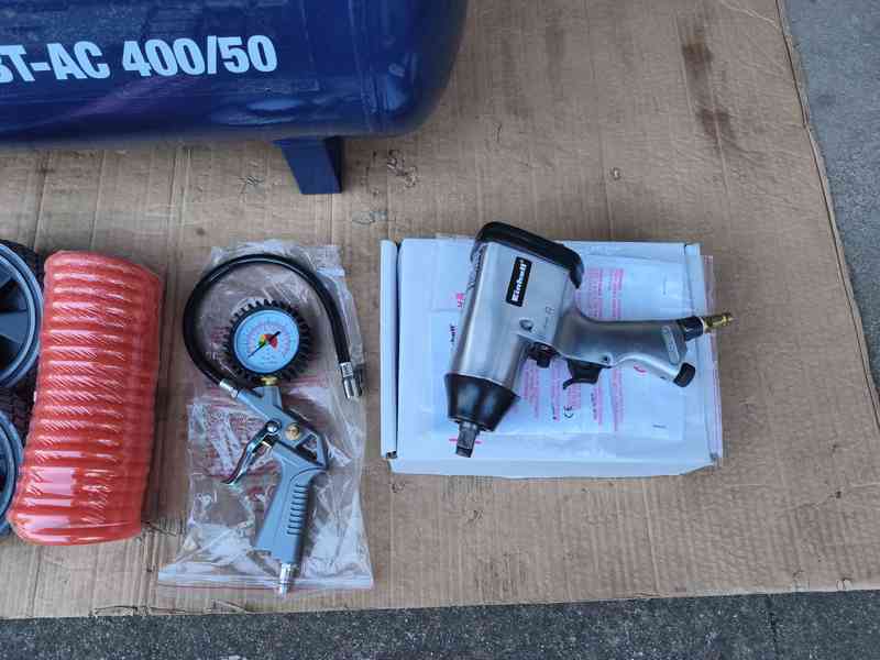 Prodám NEPOUŽITÝ 2-pístový kompresor Einhell BT-AC 400/50 +p - foto 6