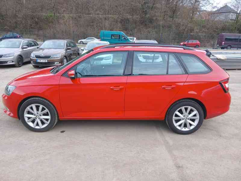 ŠKODA Fabia Combi Style 1,0 TSI 81 kW - foto 2
