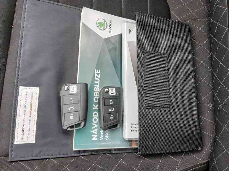 ŠKODA Fabia Combi Style 1,0 TSI 81 kW - foto 28