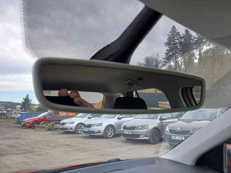 ŠKODA Fabia Combi Style 1,0 TSI 81 kW - foto 26