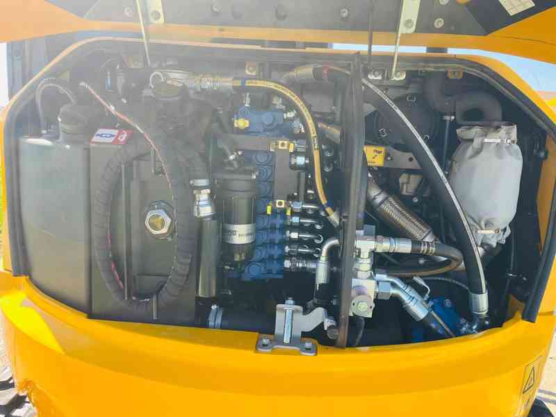 Pásové rypadlo JCB 67C-1 (Možnost leasingu) - foto 12