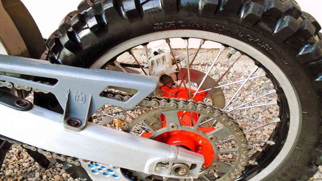 Husqvarna TE 250 - r. 2005 - foto 14
