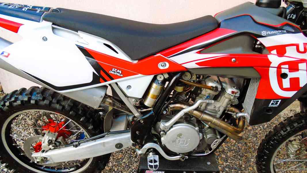 Husqvarna TE 250 - r. 2005 - foto 10