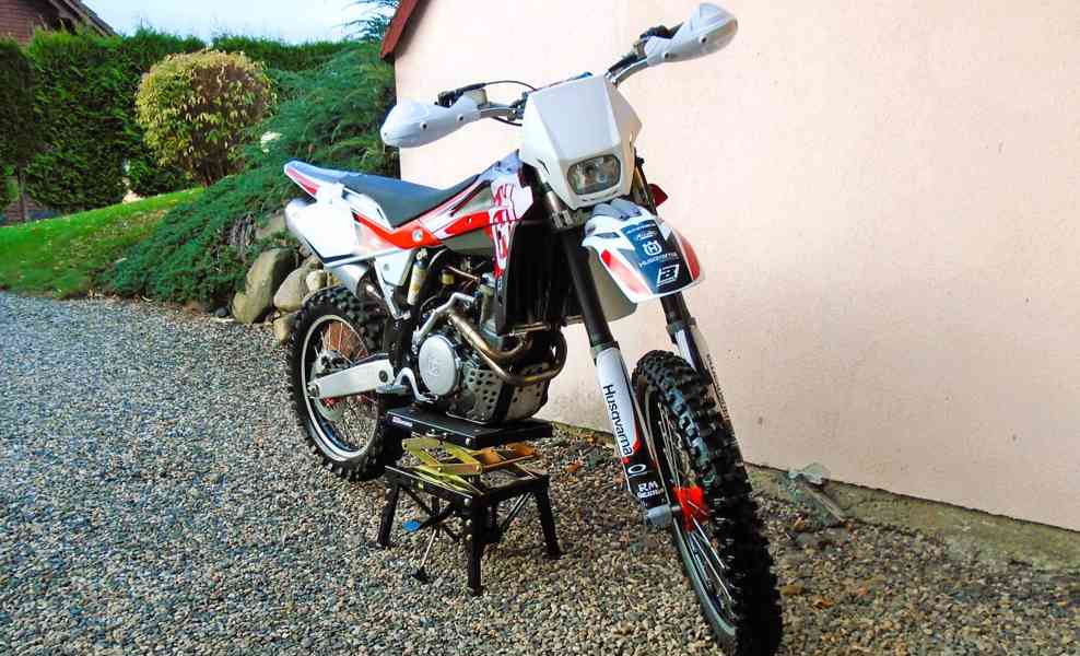 Husqvarna TE 250 - r. 2005 - foto 3