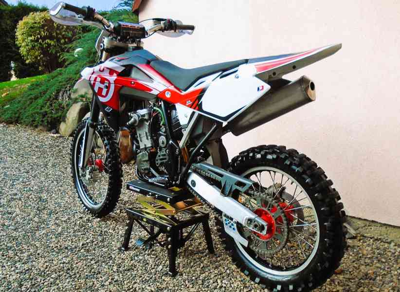 Husqvarna TE 250 - r. 2005 - foto 2