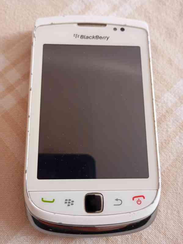 Mobilní telefon Blackberry 9800 - foto 2