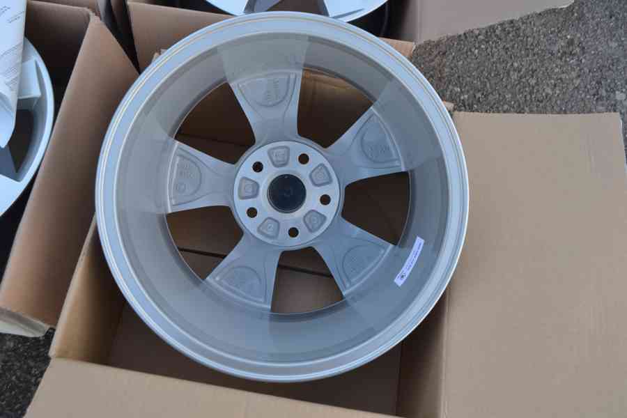 Nové ORIG.Alu kola R16,5x112 Š.Octavia III, IV, Superb,Yeti - foto 14