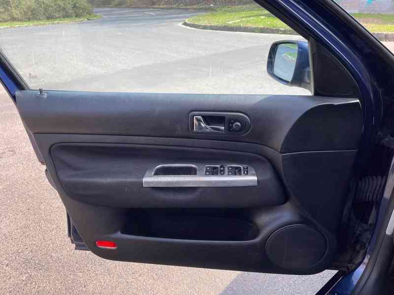 Volkswagen Golf 1. 9 TDI - foto 20