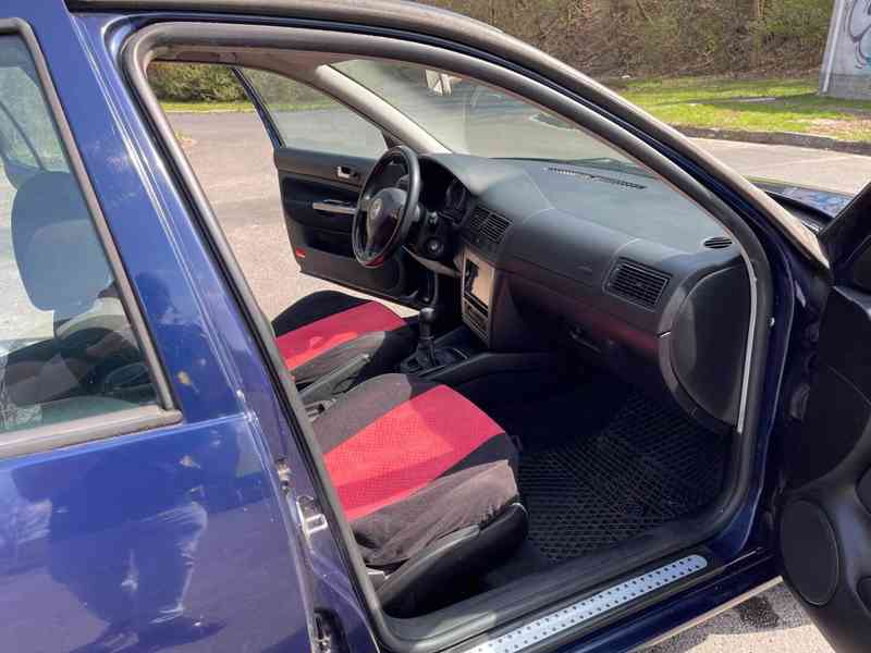 Volkswagen Golf 1. 9 TDI - foto 5