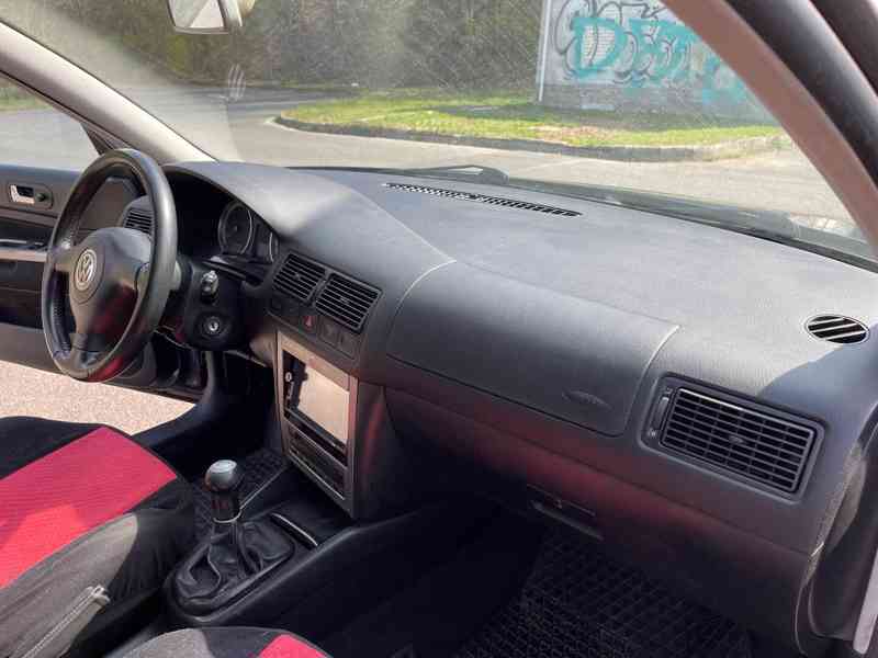 Volkswagen Golf 1. 9 TDI - foto 8