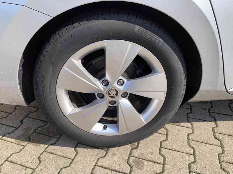 Originální disky Škoda Superb 3 Zeus s letními pneu Pirelli - foto 4