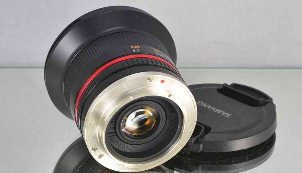 SAMYANG 12mm 1:2.0 NCS SC širokoúhlý manuál Emount - foto 5