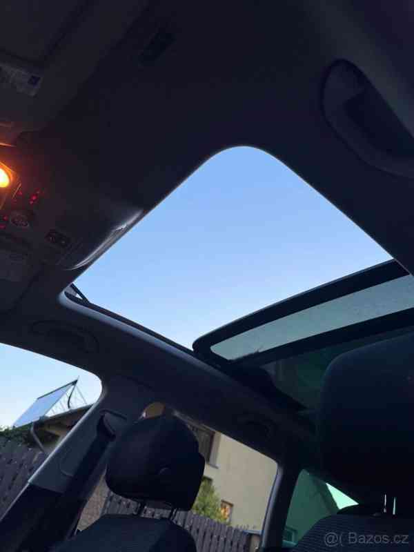 Volkswagen Passat 2,0   B7 - foto 17
