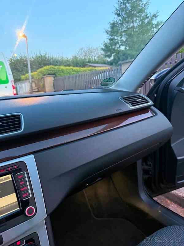 Volkswagen Passat 2,0   B7 - foto 14