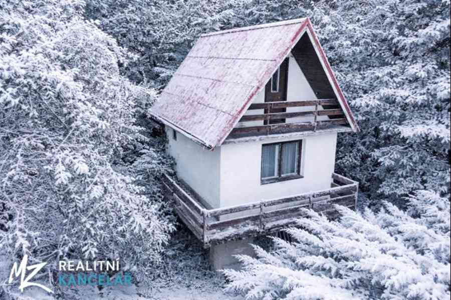 Prodej podílu 1/2 zahrady 655 m² Zádveřice-Raková - foto 4