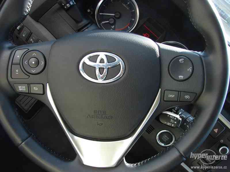 Toyota Auris 1.6i Combi 1.Maj.serv.kníž.Koup.ČR - foto 12