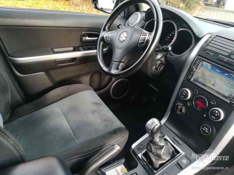 Suzuki Grand Vitara 2.4 Comfort - foto 8