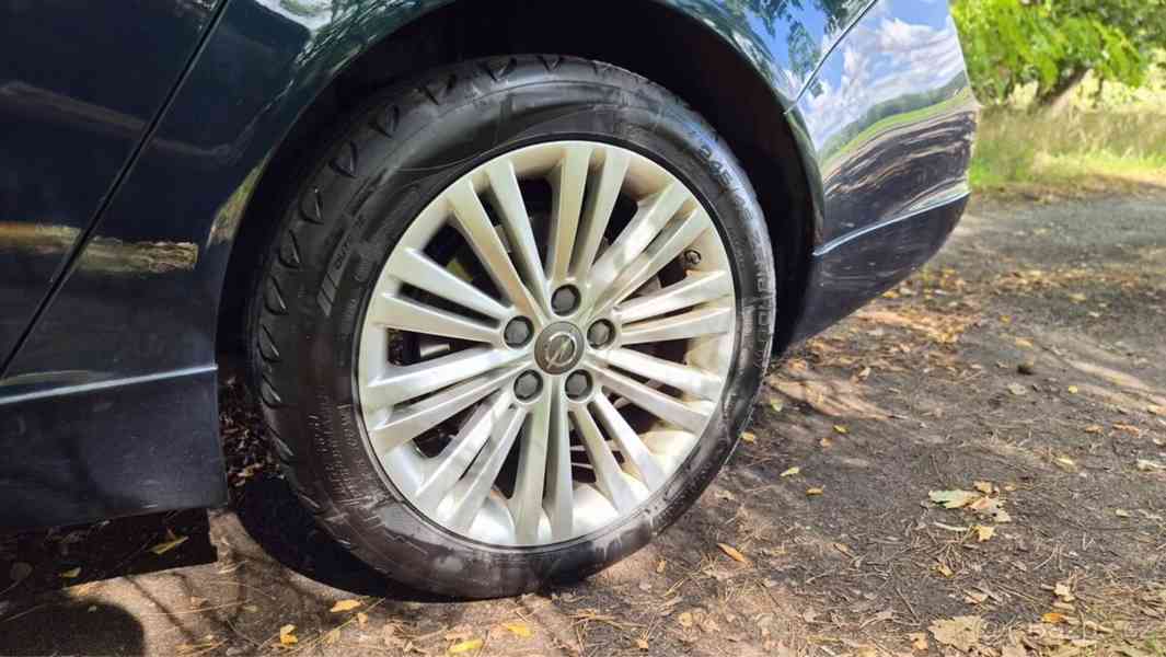 Opel Insignia 2,0   Turbo 4x4 AUTOMAT - foto 10