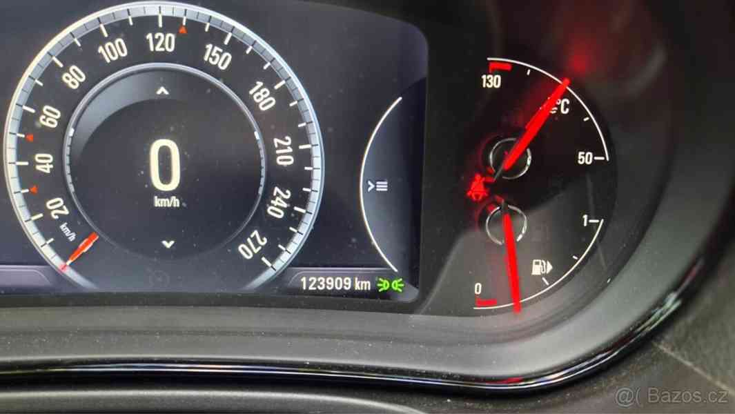Opel Insignia 2,0   Turbo 4x4 AUTOMAT - foto 8
