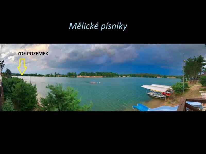 Pozemek 1.089 m2 s vlastní vodní plochou - foto 6