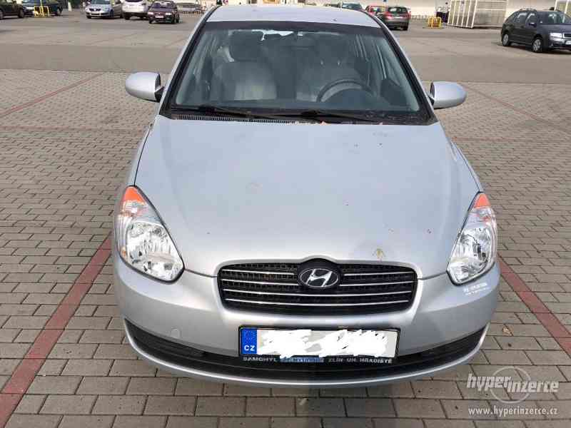 Prodám Hyundai Accent 1.4, 71 kw, r.v. 2006 - foto 2