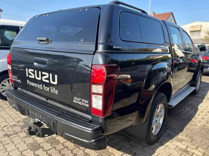 Isuzu D-Max 2,5d Double Cab 4x4 120kw - foto 4