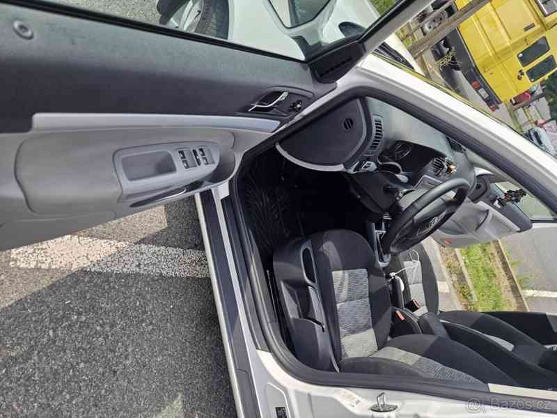Škoda Octavia 1,6   ll - foto 9