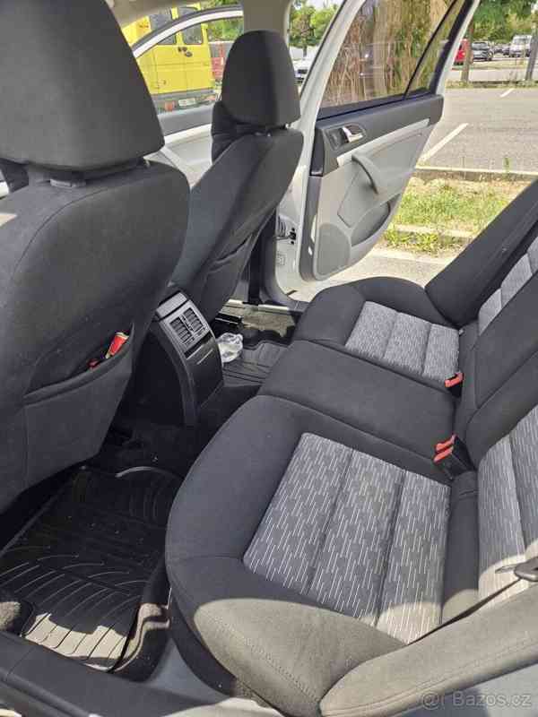 Škoda Octavia 1,6   ll - foto 8