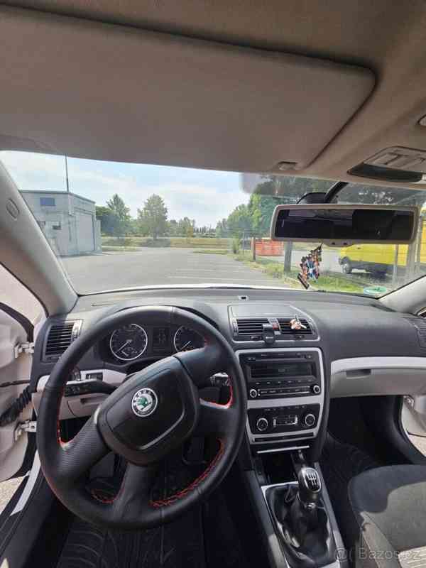 Škoda Octavia 1,6   ll - foto 16