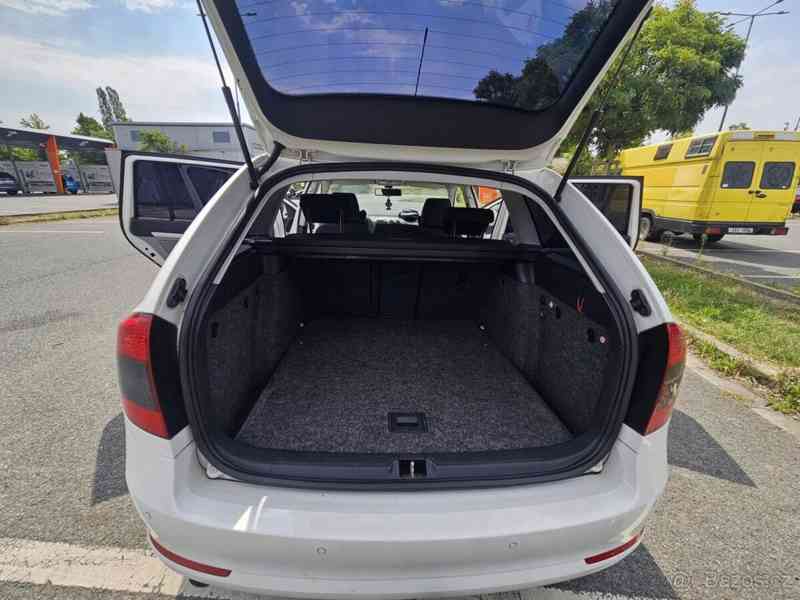 Škoda Octavia 1,6   ll - foto 14
