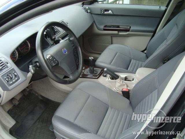 Prodám Volvo V50 2.0D 100KW MOMENTUM - foto 4
