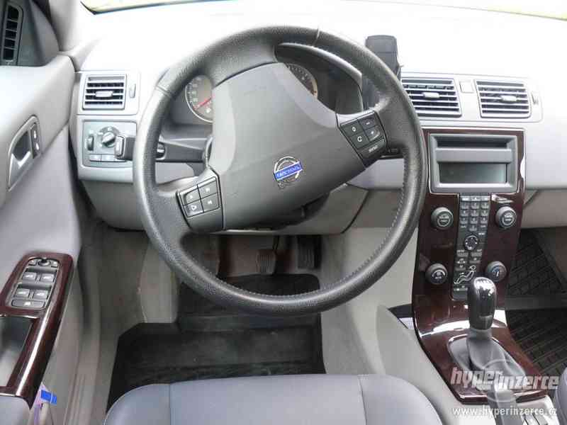 Prodám Volvo V50 2.0D 100KW MOMENTUM - foto 7
