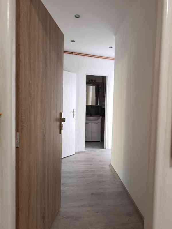 Pronájem bytu 2+kk s terasou, Praha - Modřany - foto 9