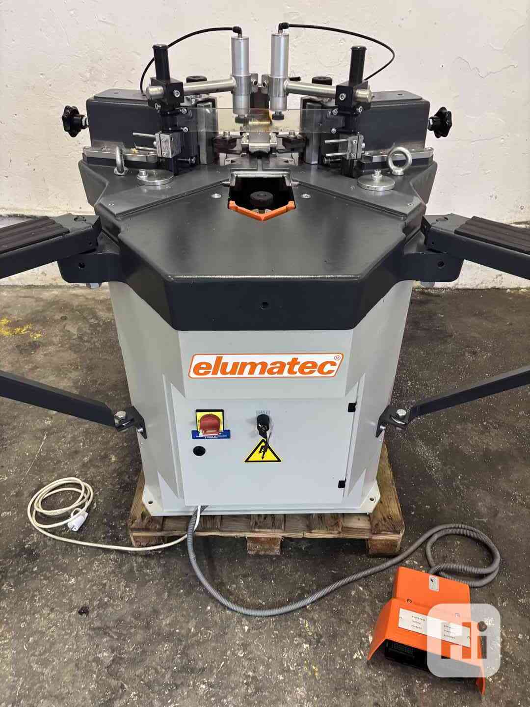 elumatec EP 124 Rohovací lis  - foto 1