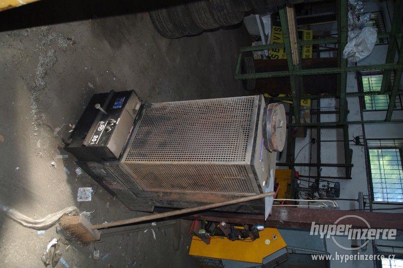 Vybavení pneuservisu - foto 1