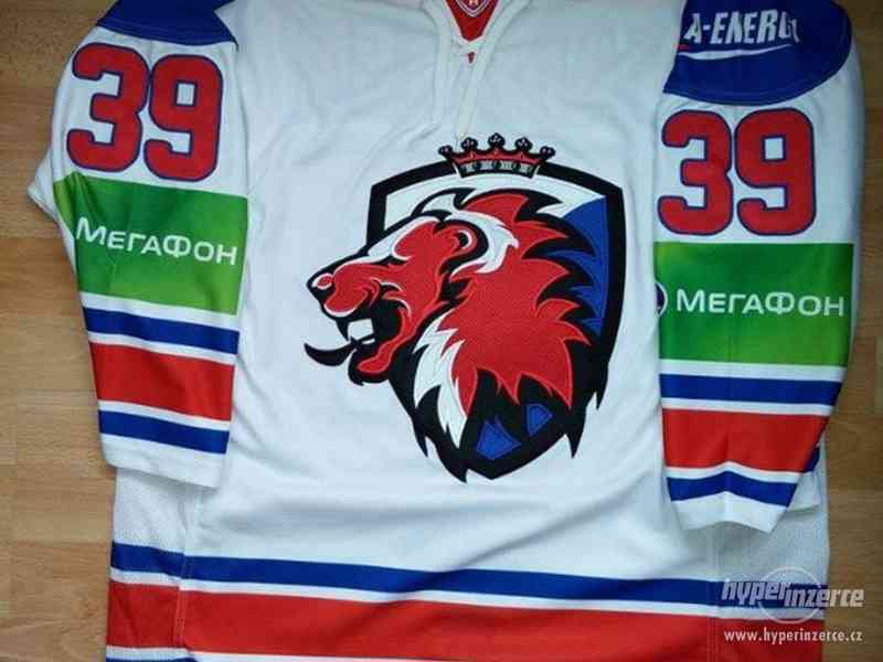 SEDEM ORIGINALNYCH DRESOV KHL SPOLU IBA ZA 300EUR - foto 7