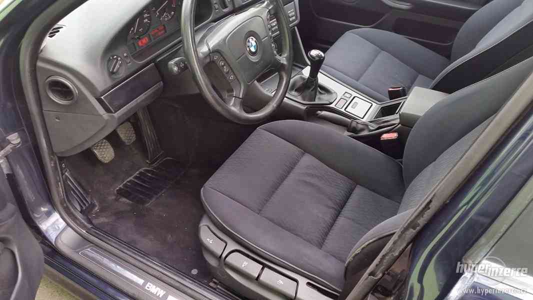 BMW 520i, rok 2000 - foto 5