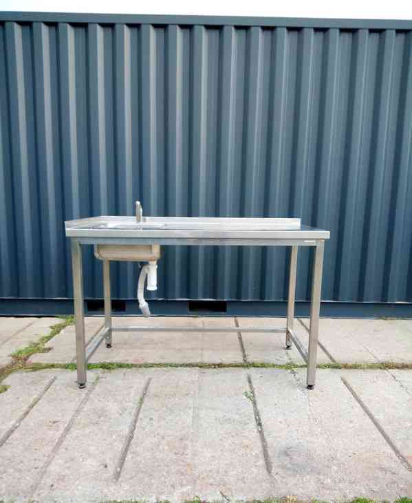 Nerezový stůl s dřezem - velký - foto 1
