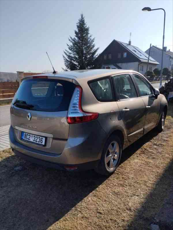 Renault Grand Scénic 2,0 - foto 3