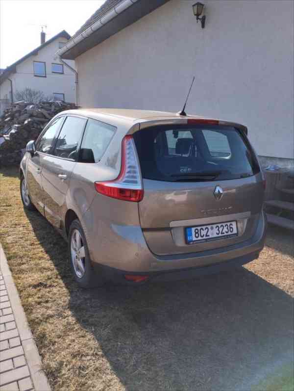 Renault Grand Scénic 2,0 - foto 2