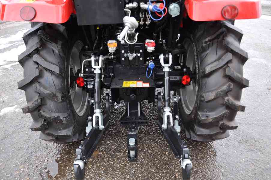Traktor HANWO HWE 354C. Traktor 40 koni 29kW. - foto 6