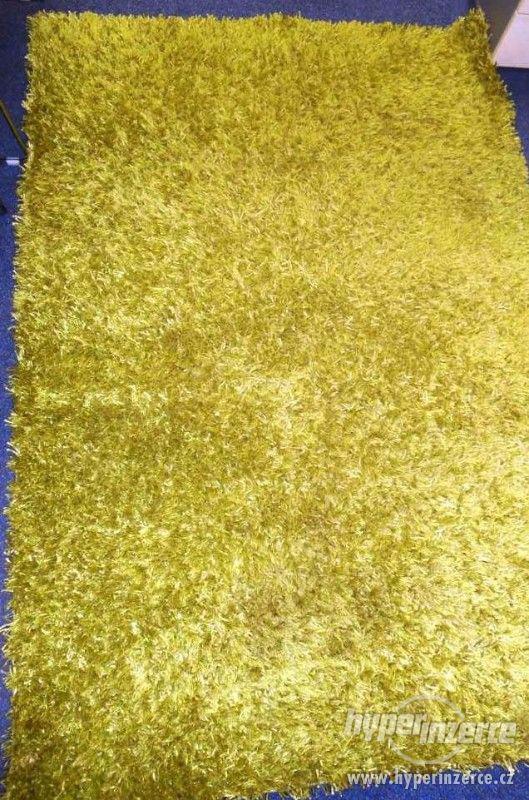 Zelený koberec LILOU s třásněmi 190 x 130 cm - foto 2