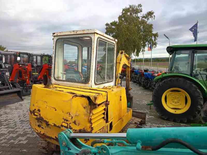 Minibagr Yanmar YM 301 3000kg s kabinou - foto 2