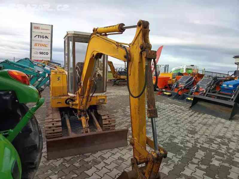 Minibagr Yanmar YM 301 3000kg s kabinou - foto 1