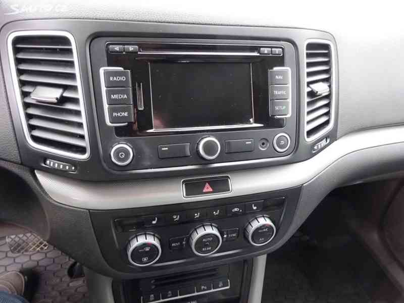 Volkswagen Sharan 2.0 TDI AUTOMAT SERVISKA DPH - foto 8