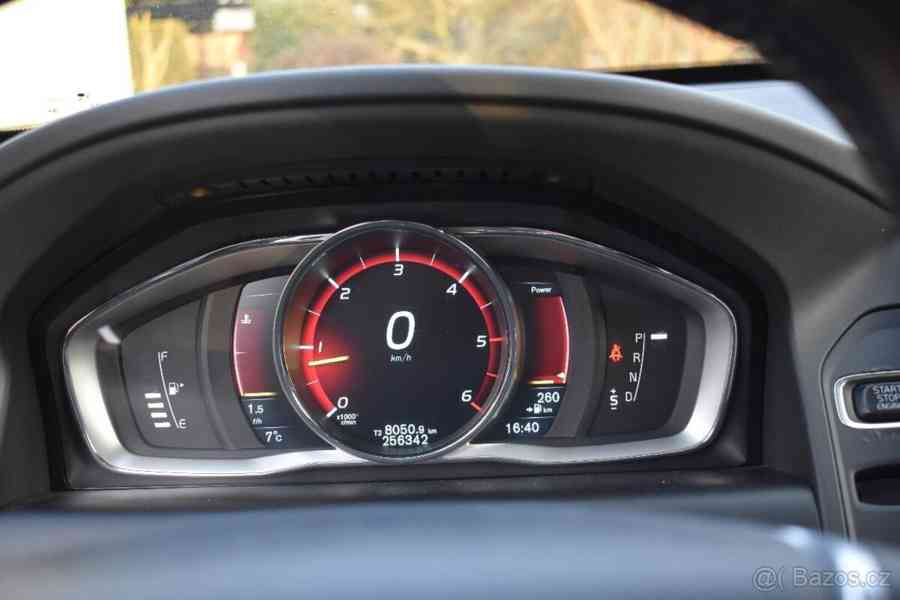 Volvo XC60 2,4   Summum 158 kw AT - foto 10