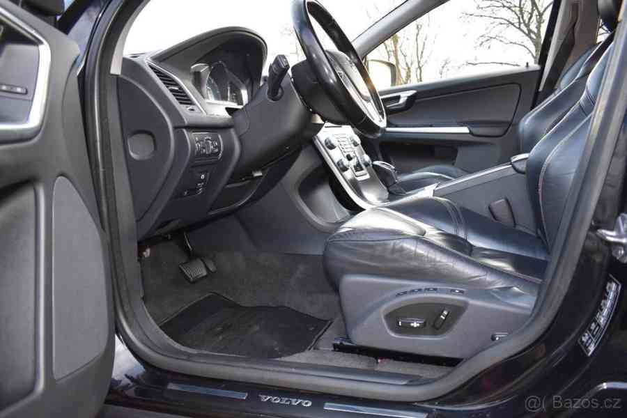 Volvo XC60 2,4   Summum 158 kw AT - foto 16