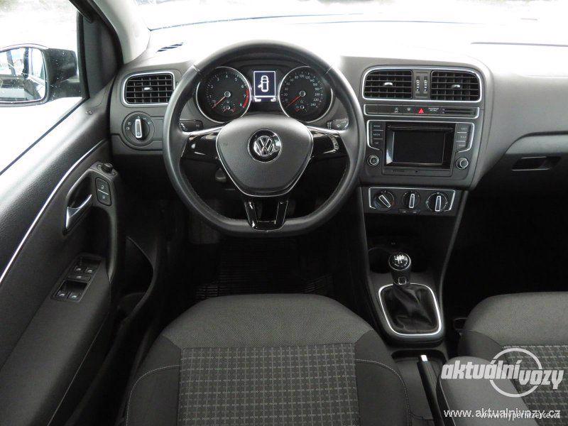 Volkswagen Polo 1.2, benzín, rok 2015 - foto 6