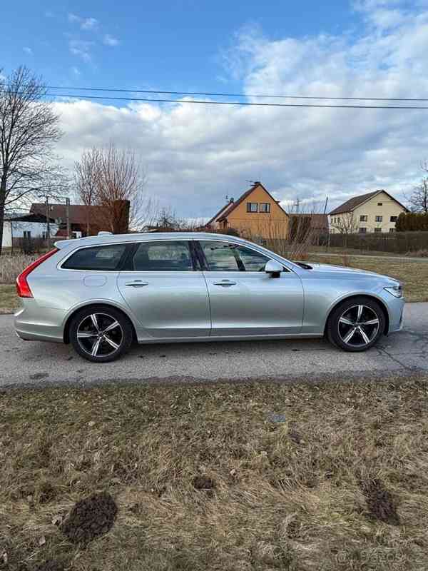 Volvo V90 D3 110kW R-Design | 2018 - foto 5